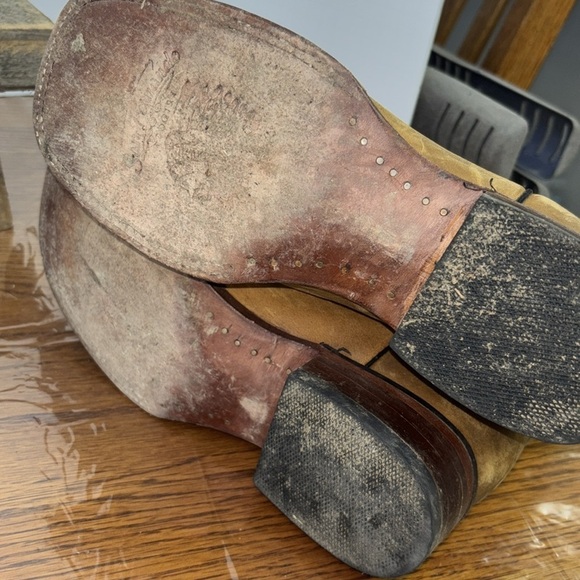 San Fernando bulldog Mirabel brown/tan colored calf boots. Size 26/9 EUC. - Picture 5 of 9